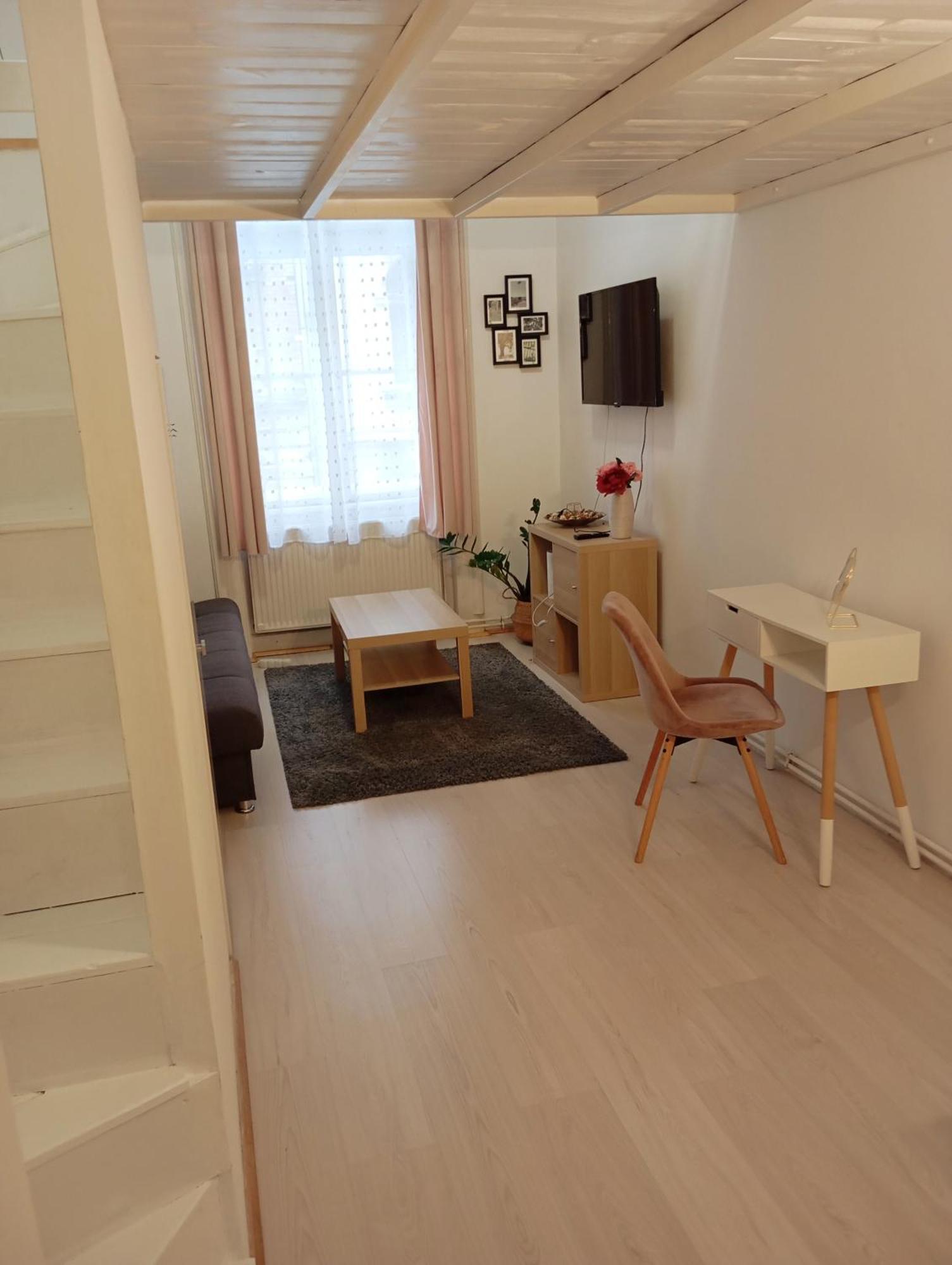 Cozy Studio In Central Budapest Near Ruined Bars ภายนอก รูปภาพ